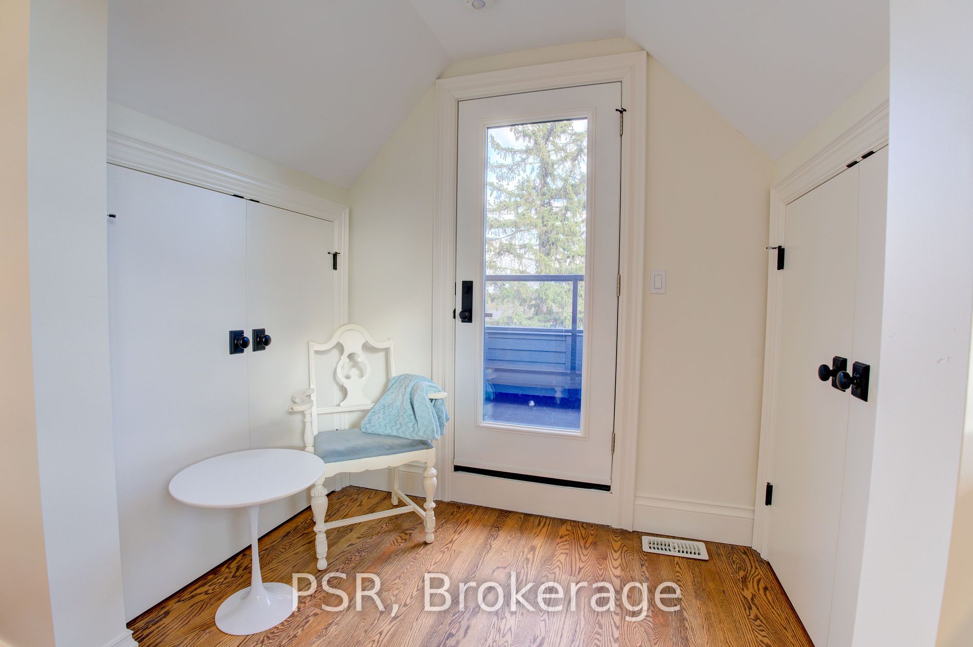 236 Elizabeth St