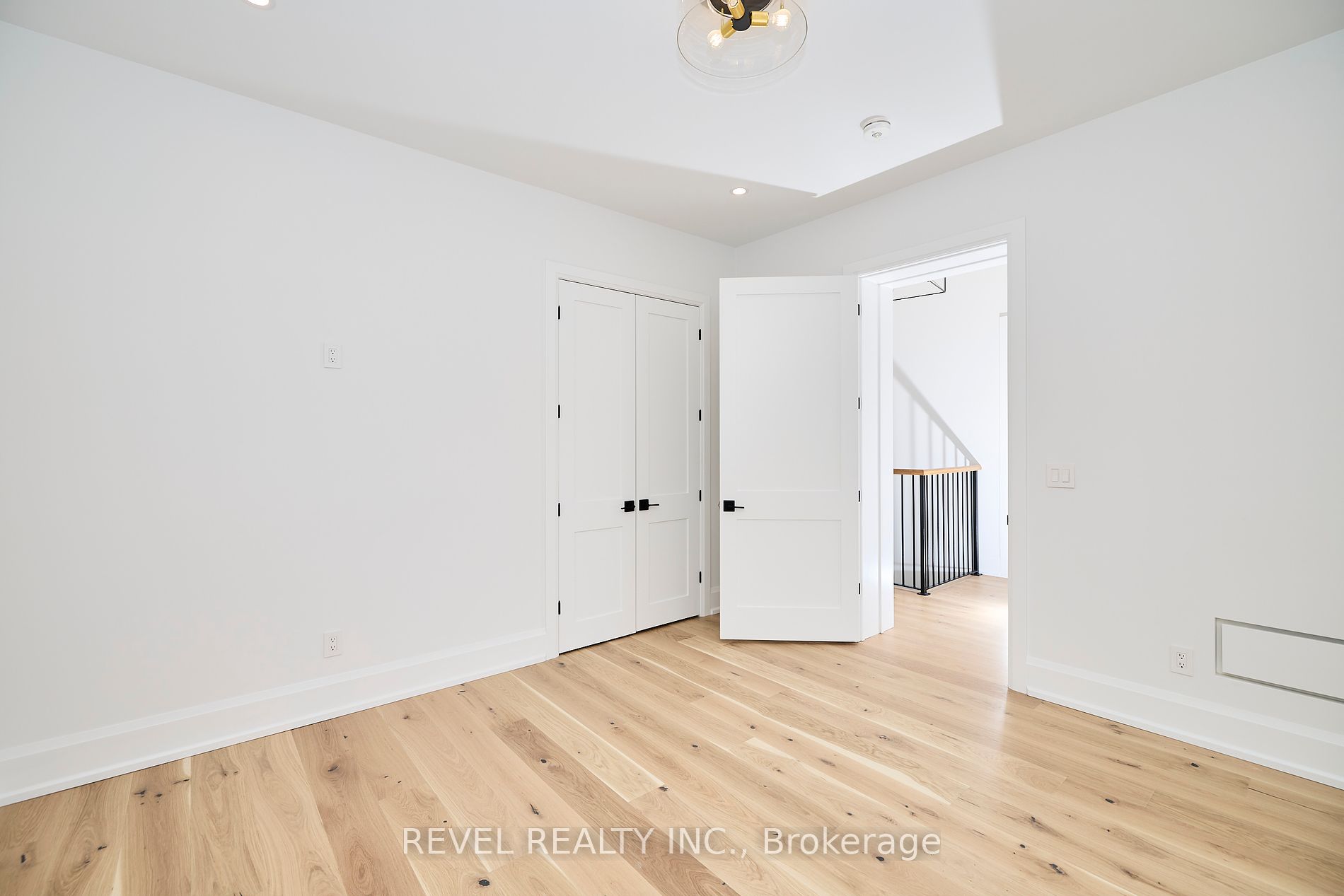 29 Yates St