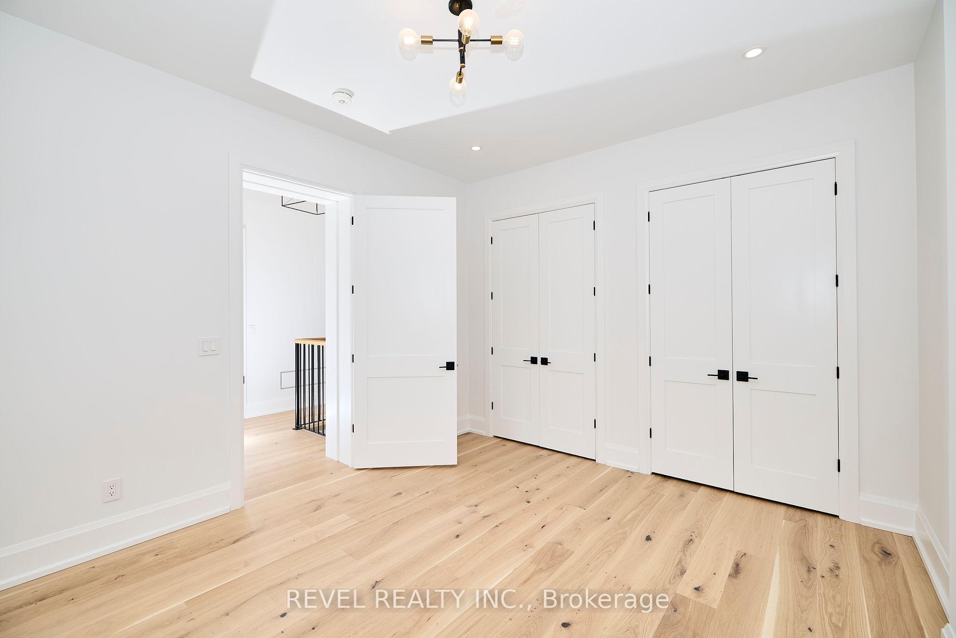 29 Yates St