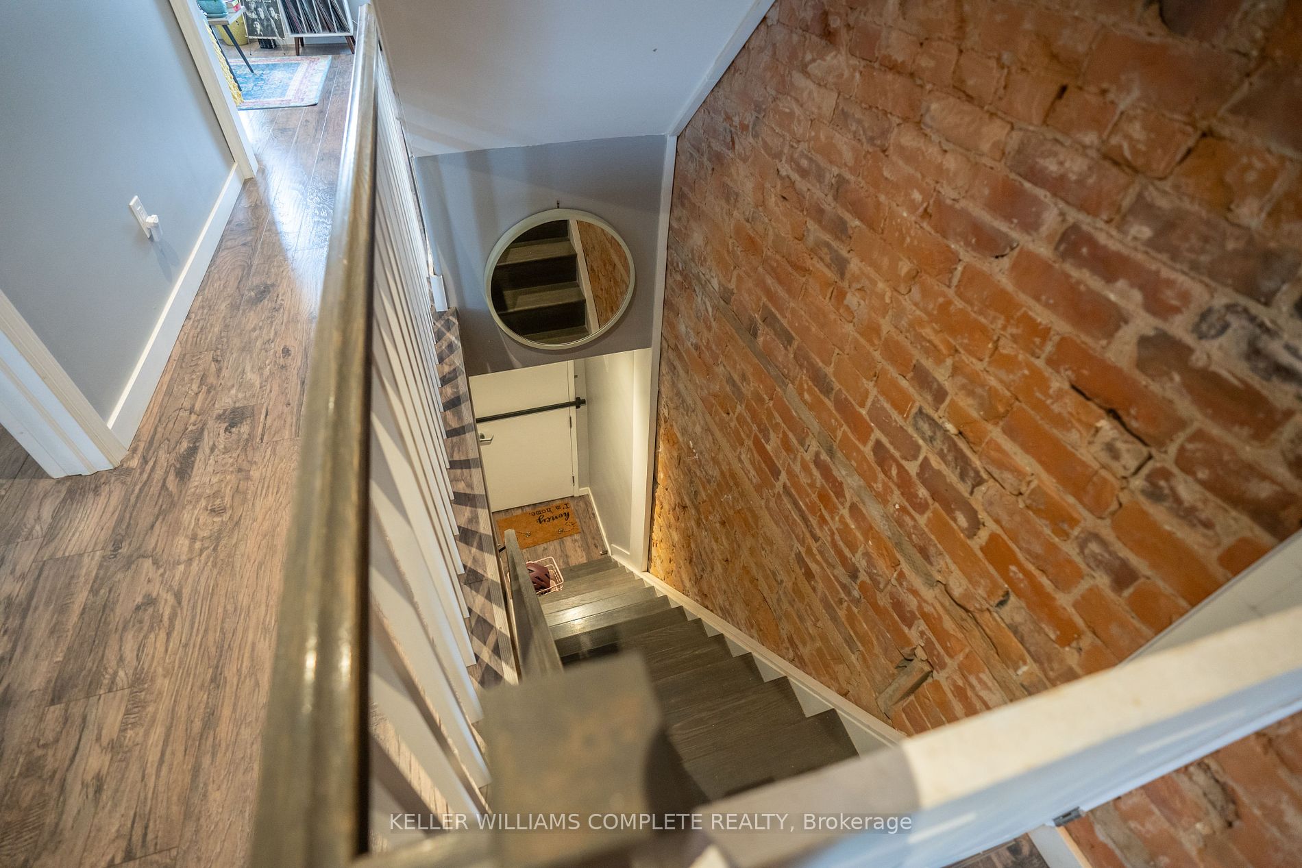 165 Emerald Street N