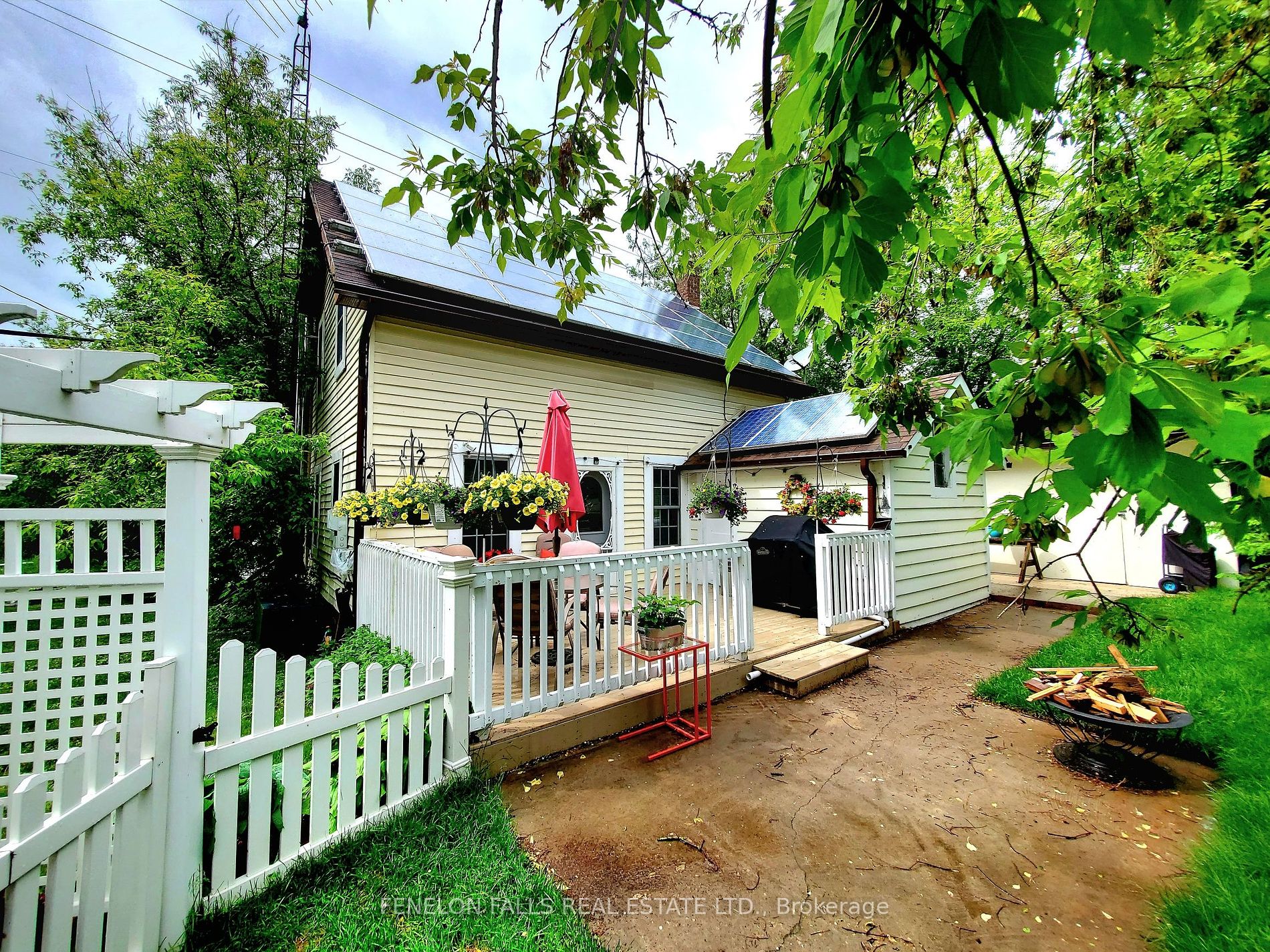 3472 Monck Road