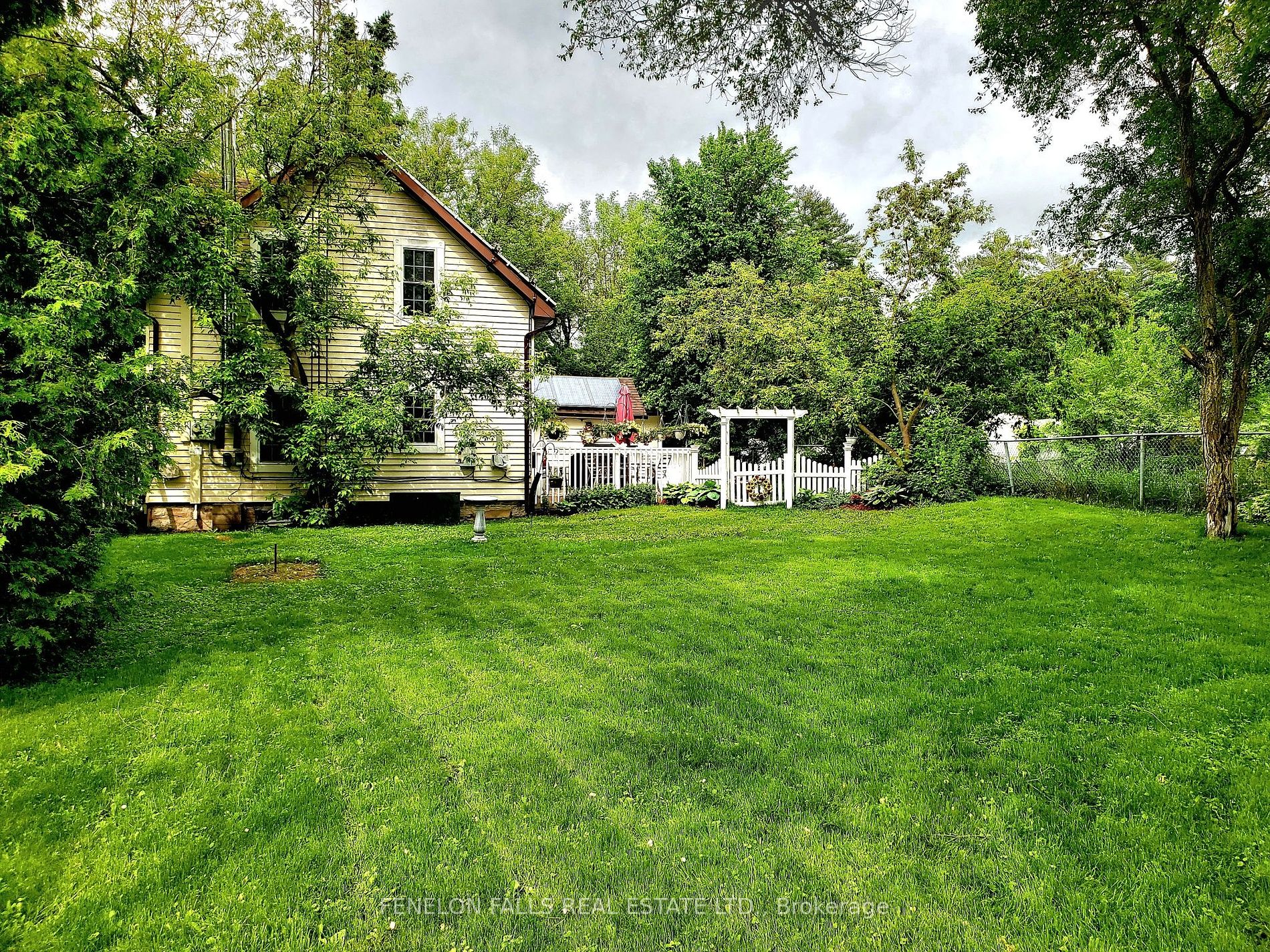 3472 Monck Road