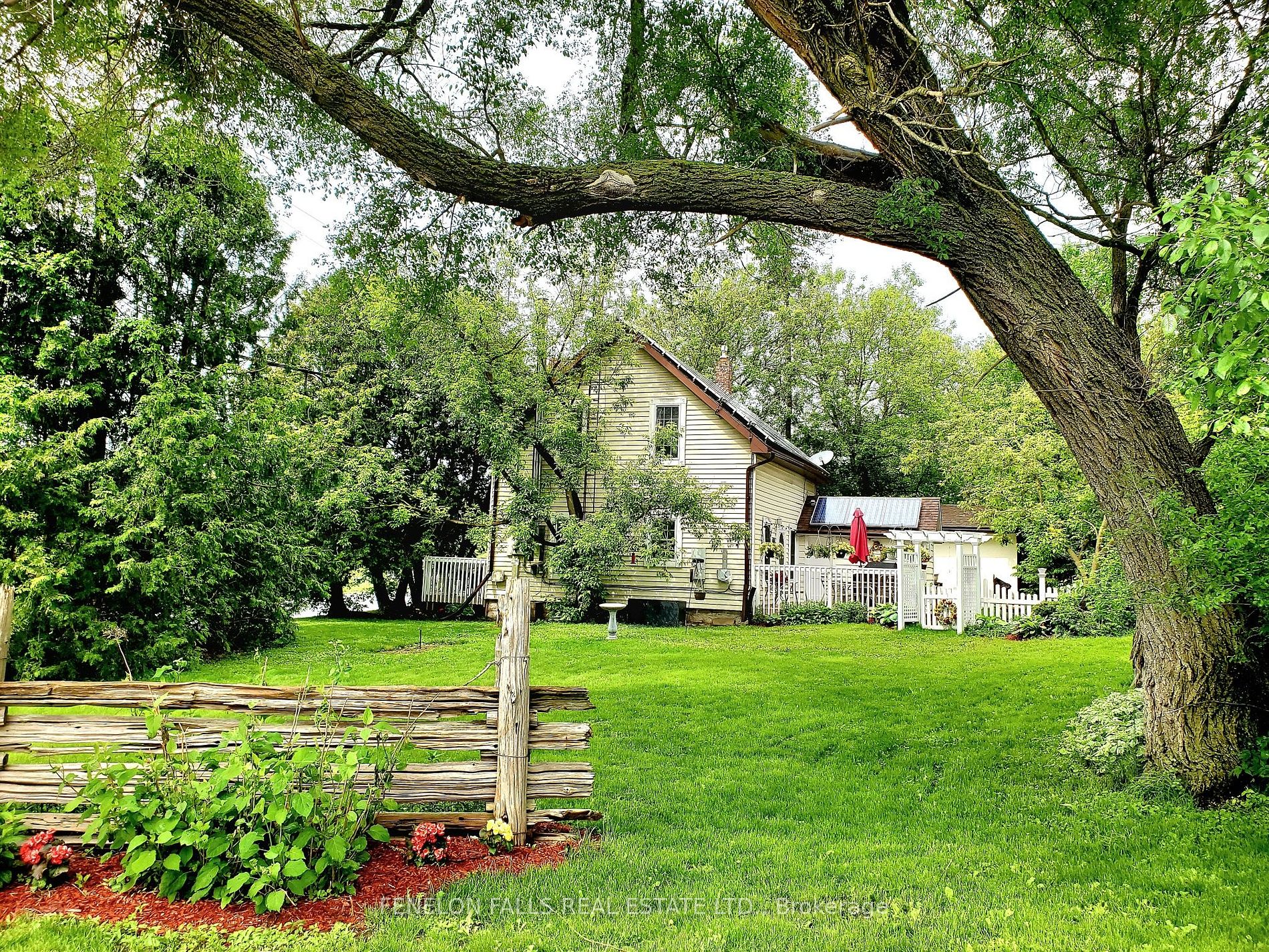3472 Monck Road