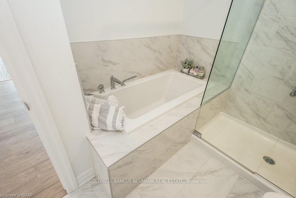 1880 Gordon Street, #514
