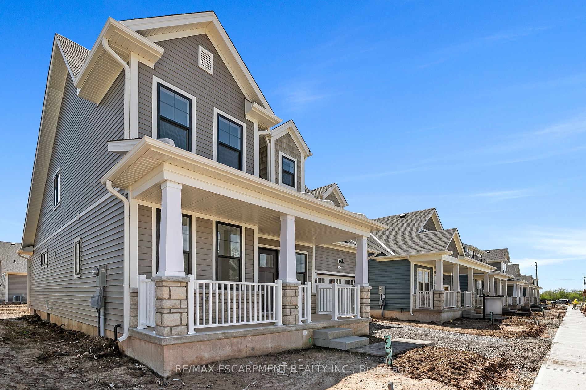 26 Beachwalk Crescent