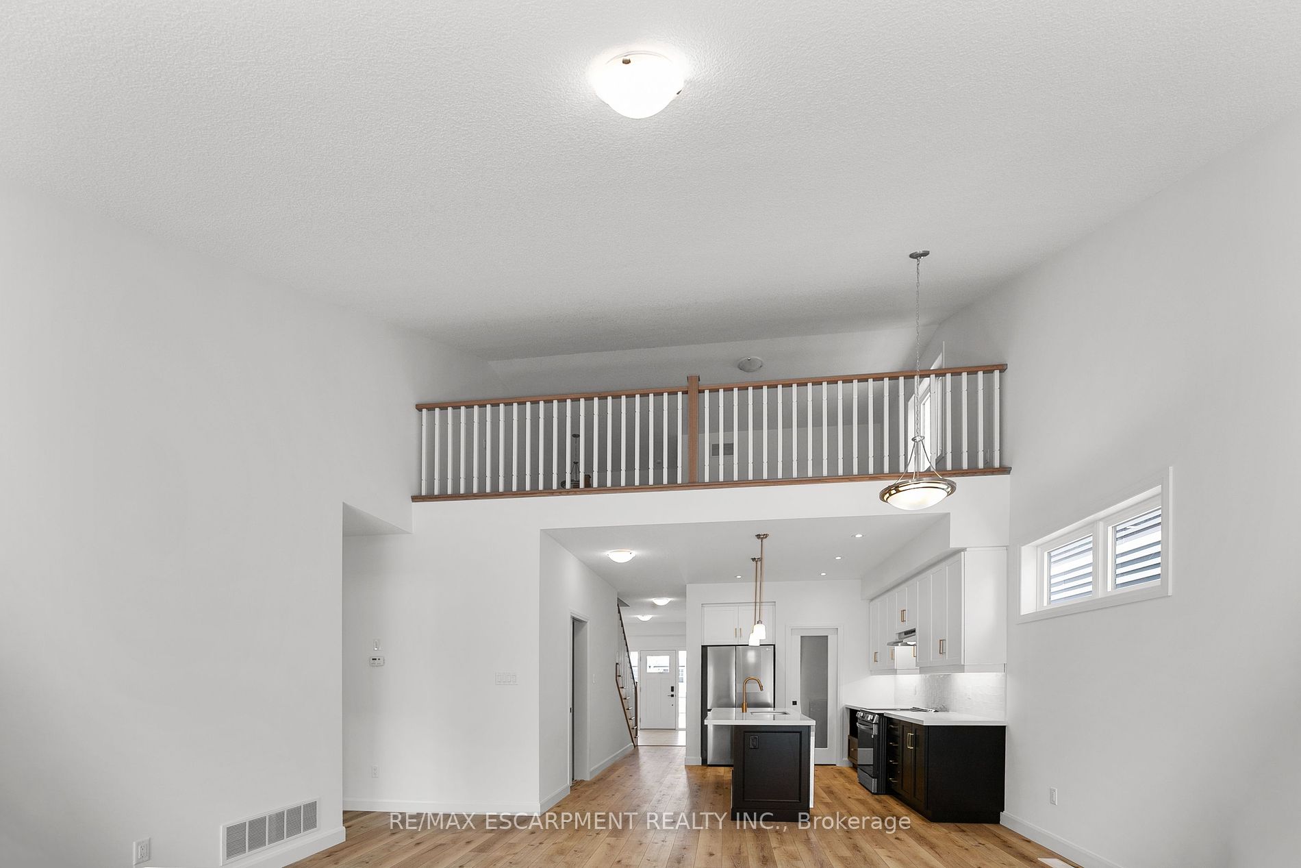 26 Beachwalk Crescent
