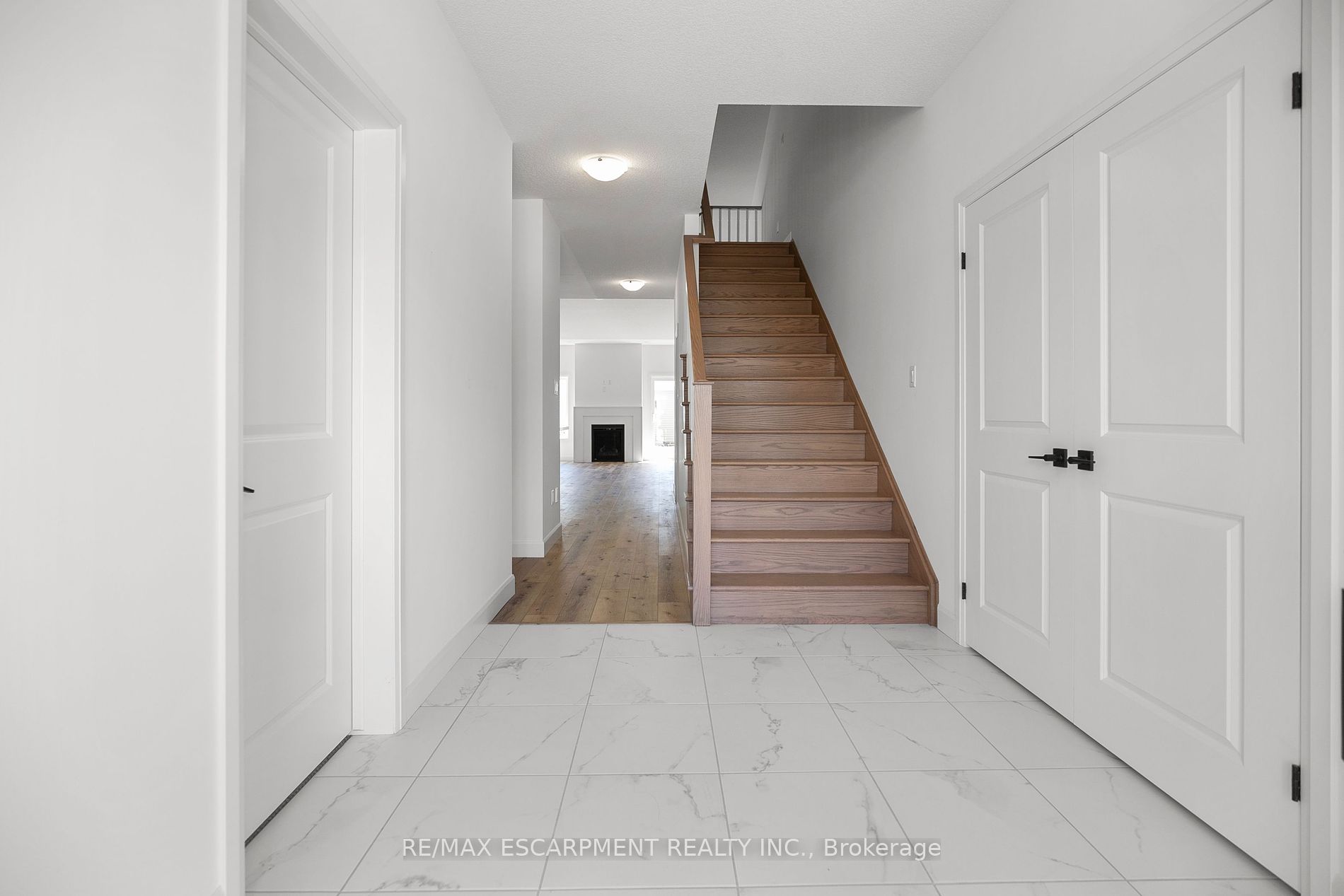 26 Beachwalk Crescent