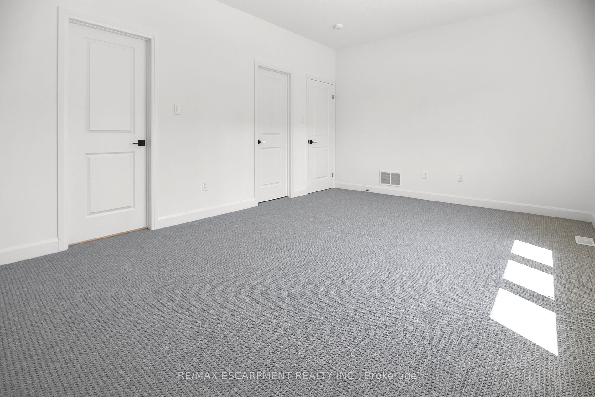 26 Beachwalk Crescent