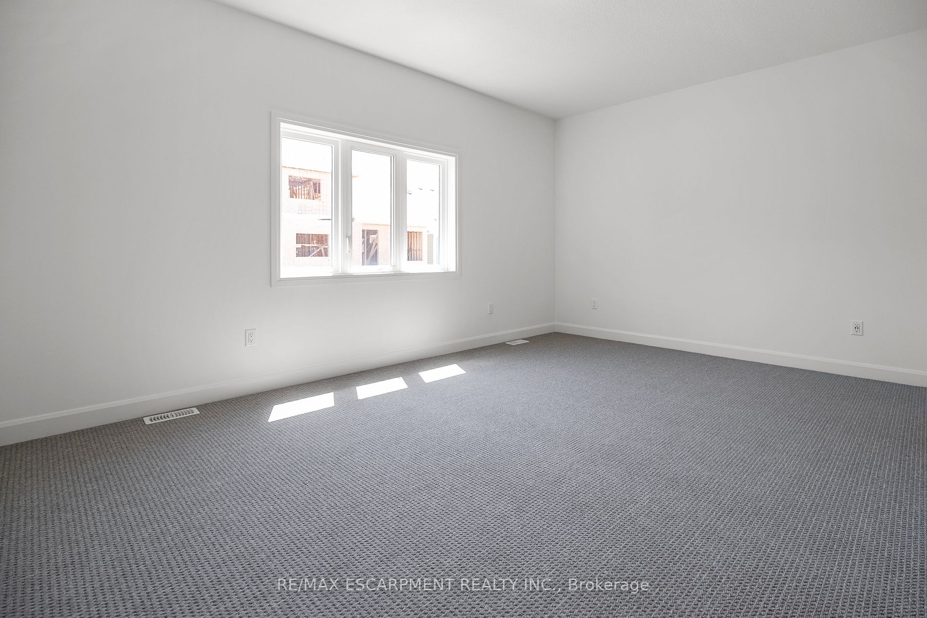 26 Beachwalk Crescent
