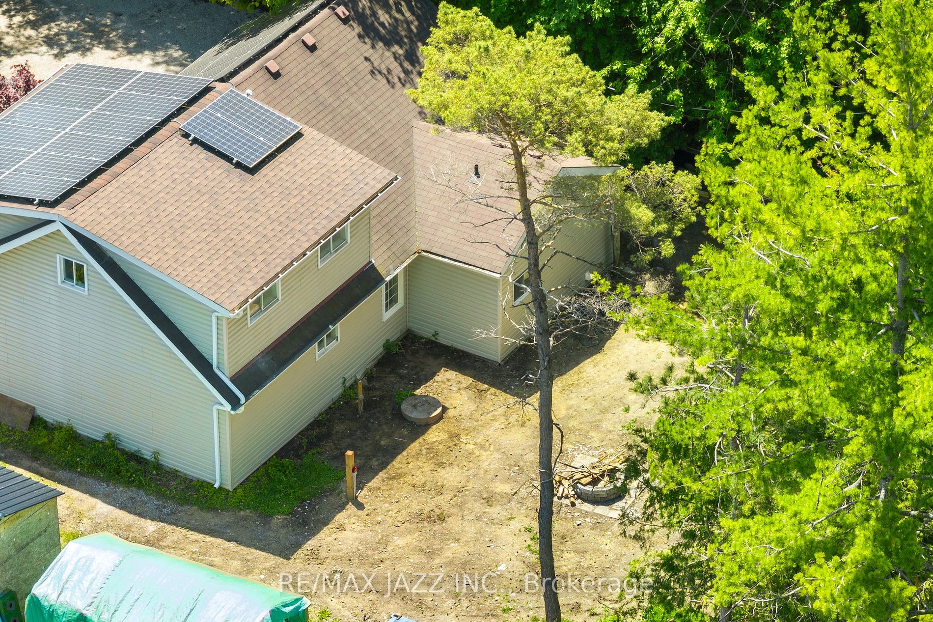 11 Edgewood Drive
