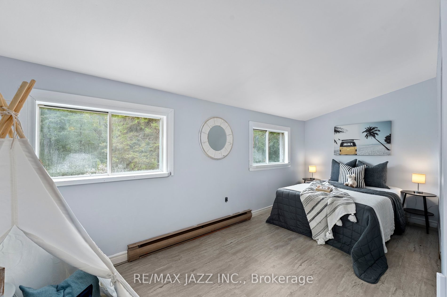 11 Edgewood Drive