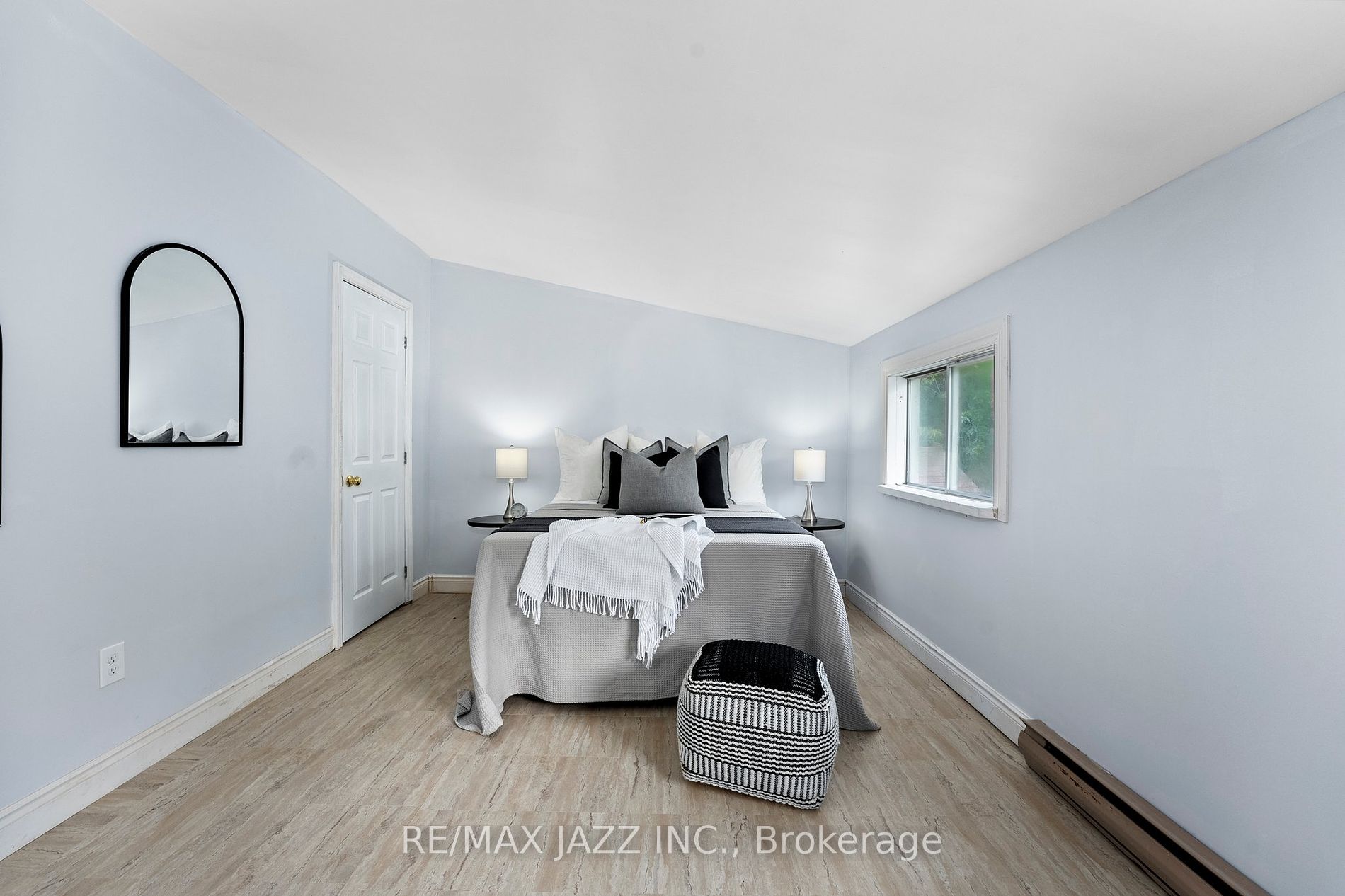 11 Edgewood Drive