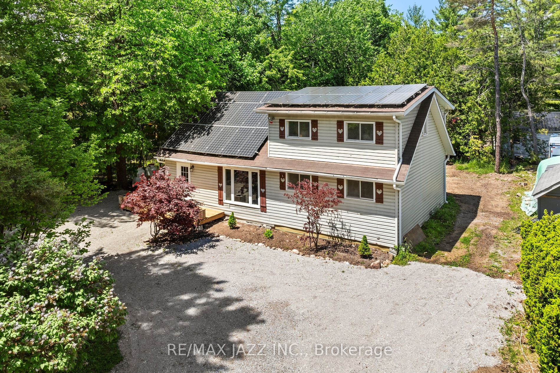 11 Edgewood Drive