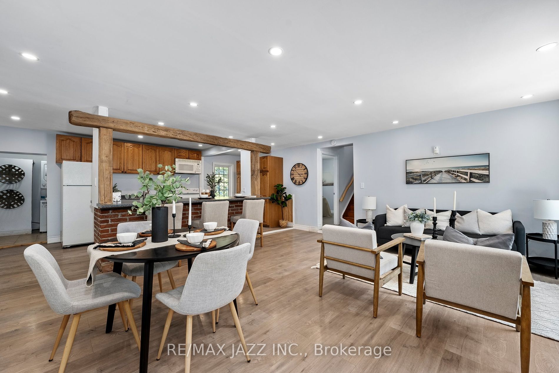 11 Edgewood Drive