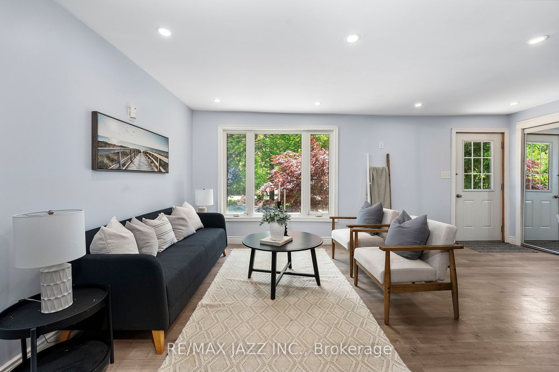 11 Edgewood Drive