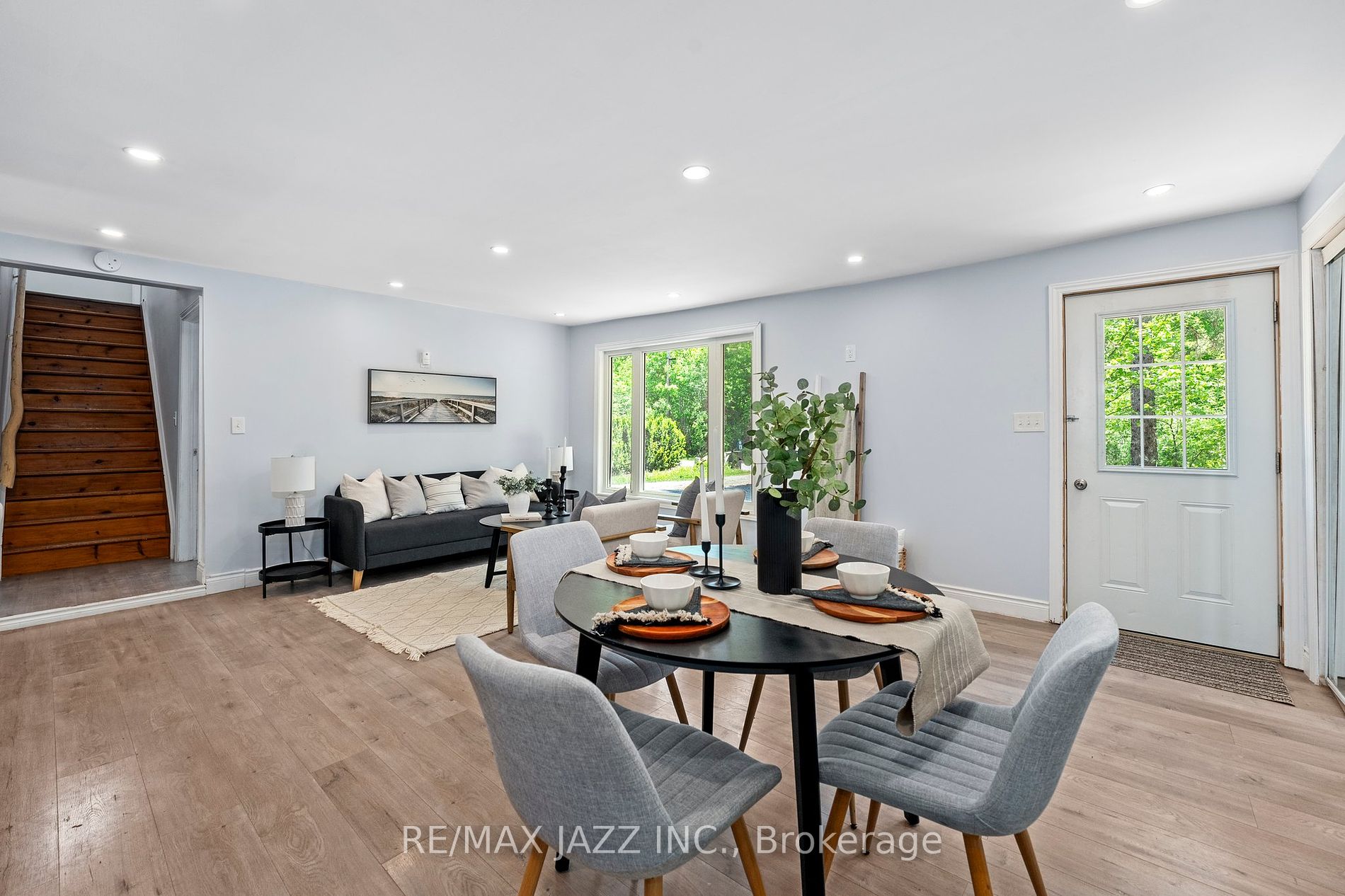 11 Edgewood Drive