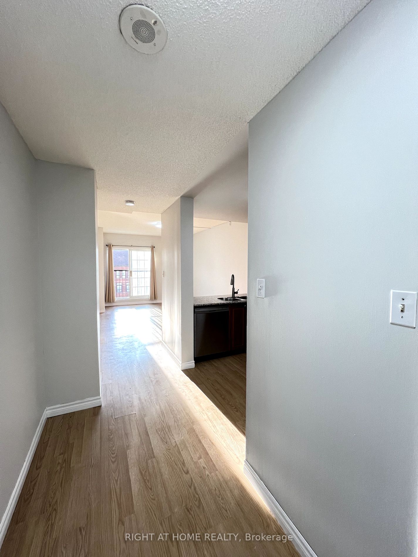 135 James Street S, #403