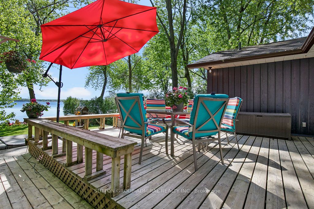 26 Manitou Lane