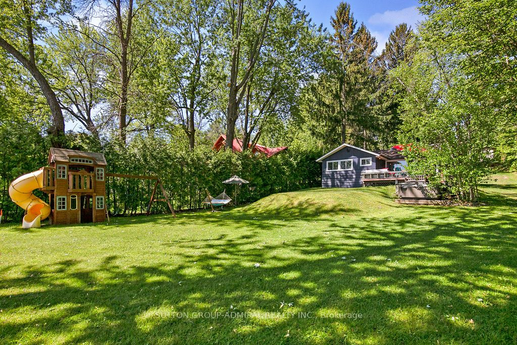 26 Manitou Lane