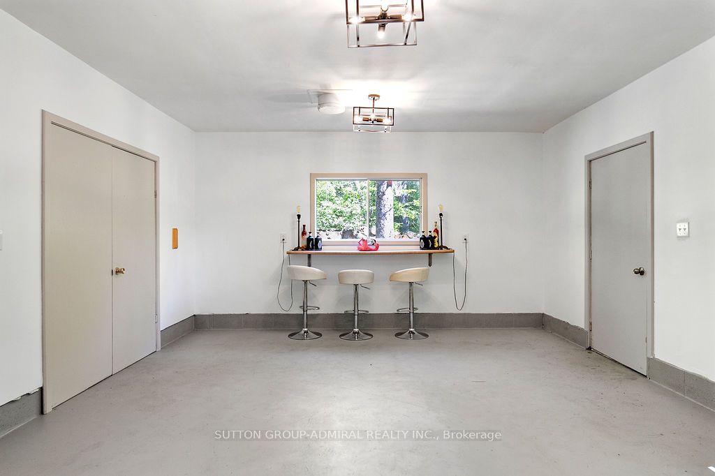 26 Manitou Lane