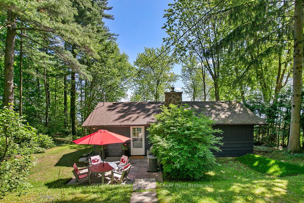 26 Manitou Lane