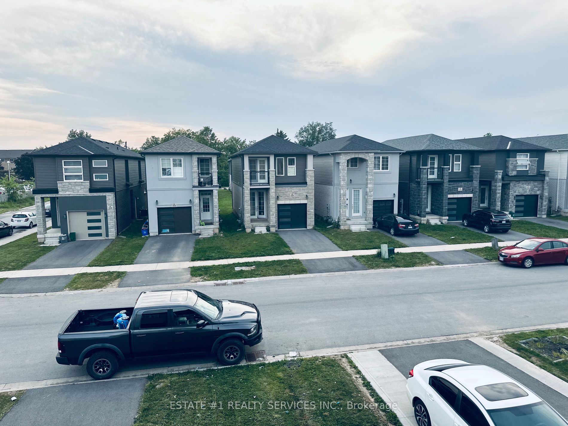 263 Louise St