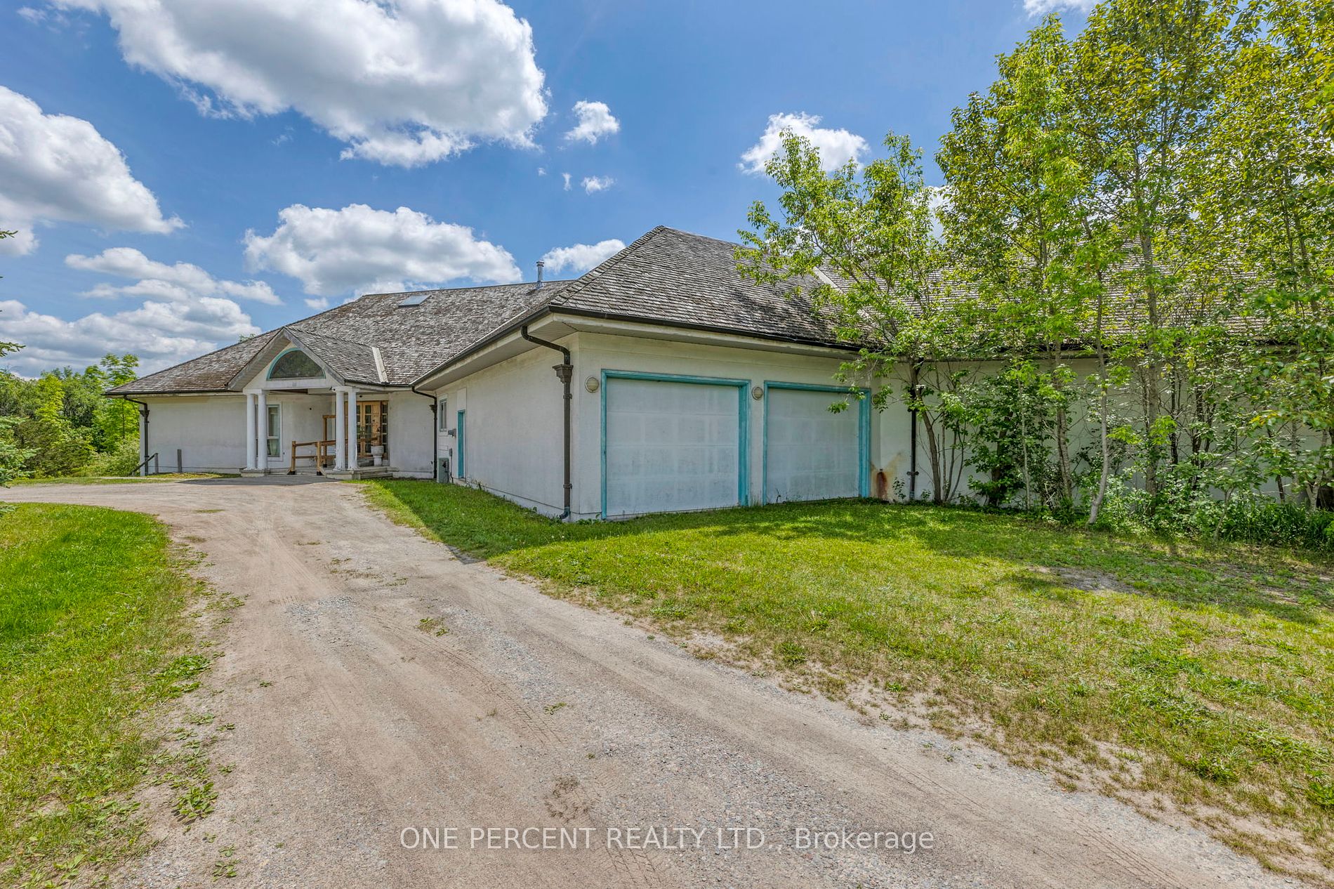 1315 Parkhill Road W