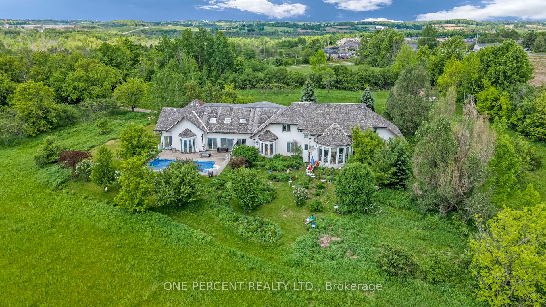 1315 Parkhill Road W