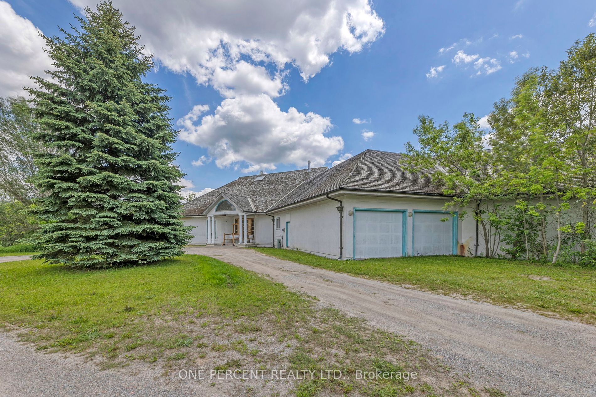 1315 Parkhill Road W