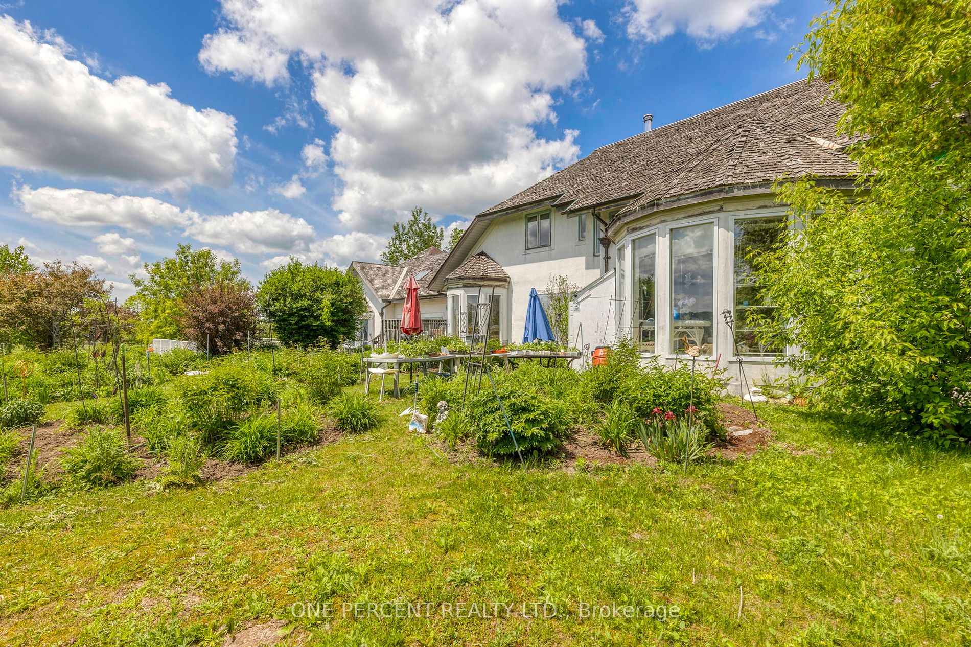 1315 Parkhill Road W