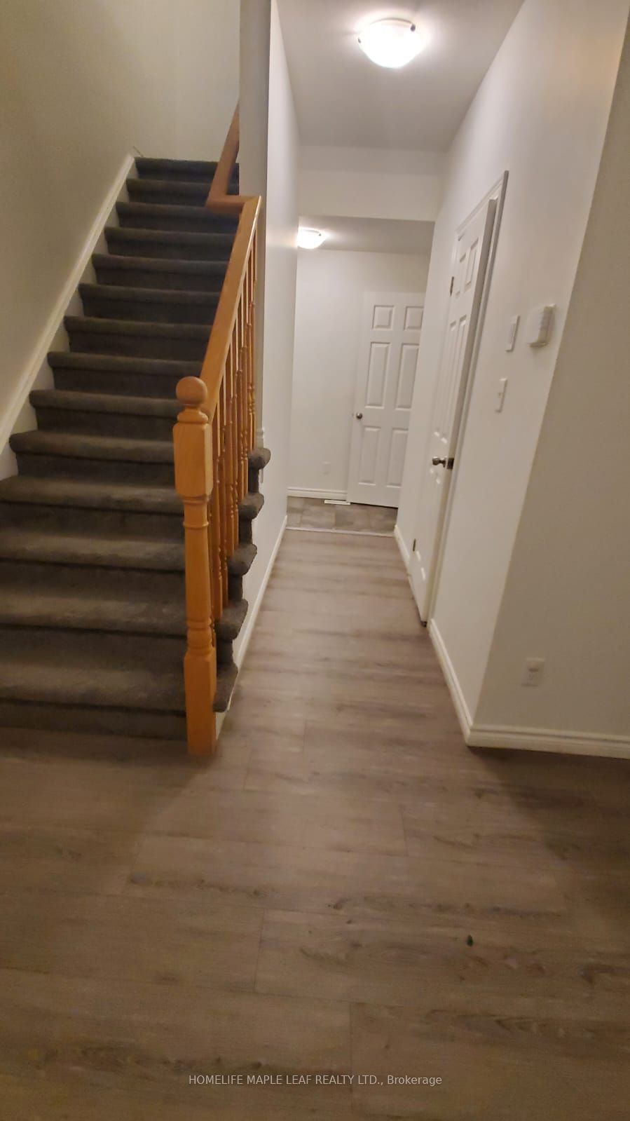 19 Saddlebrook Court
