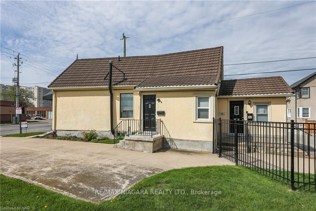 145 Welland Ave
