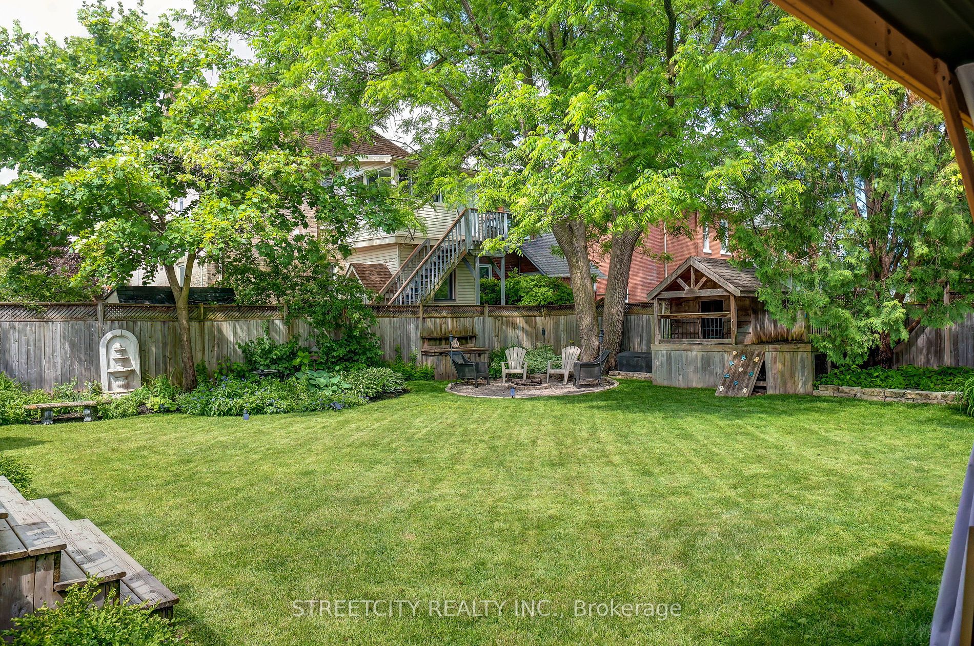 41 Hincks Street