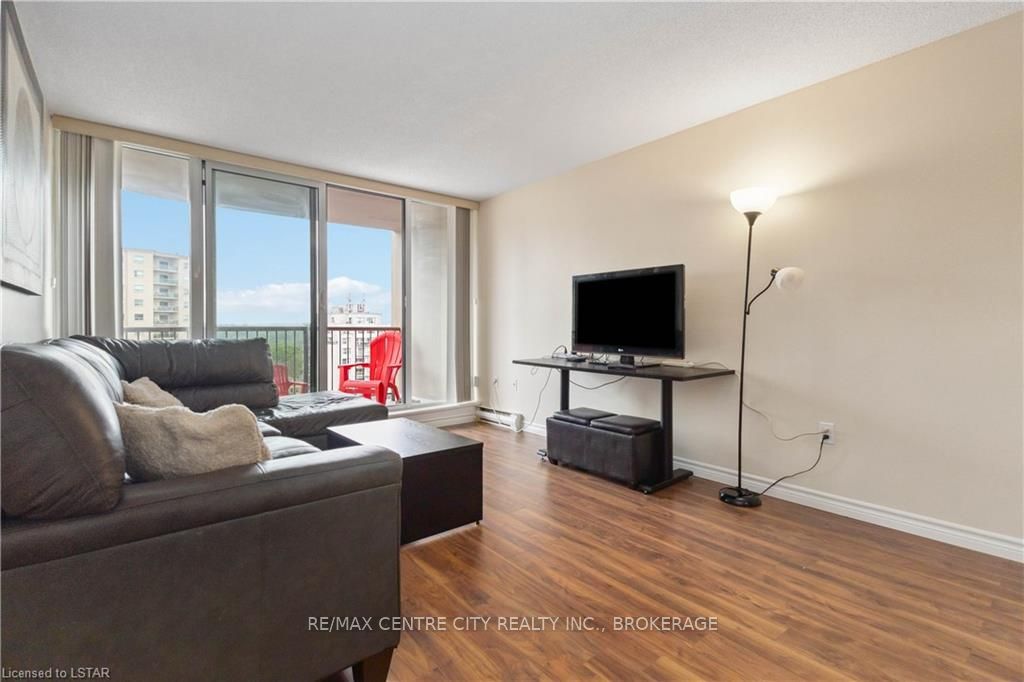155 KENT Street #1202
