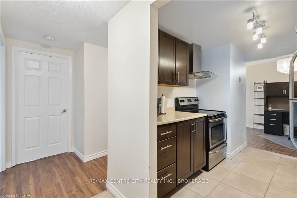 155 KENT Street #1202