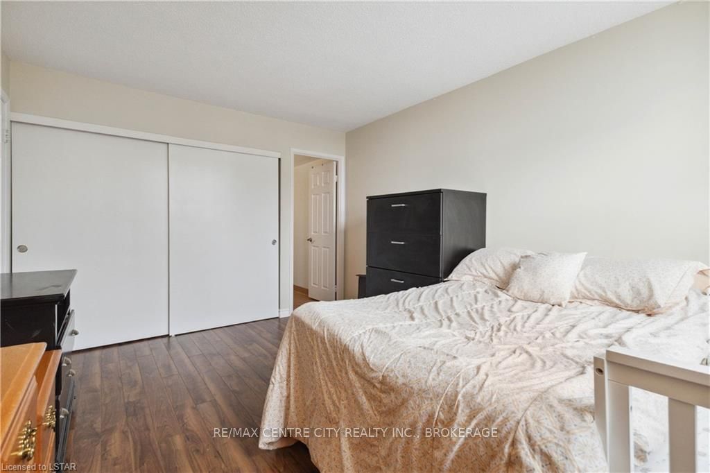 155 KENT Street #1202