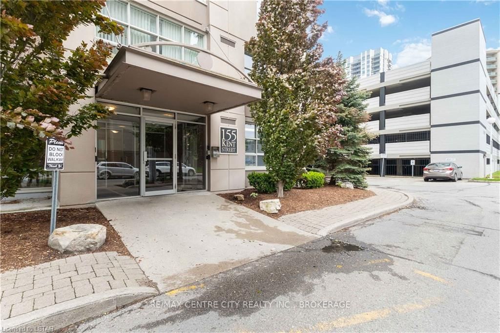 155 KENT Street #1202