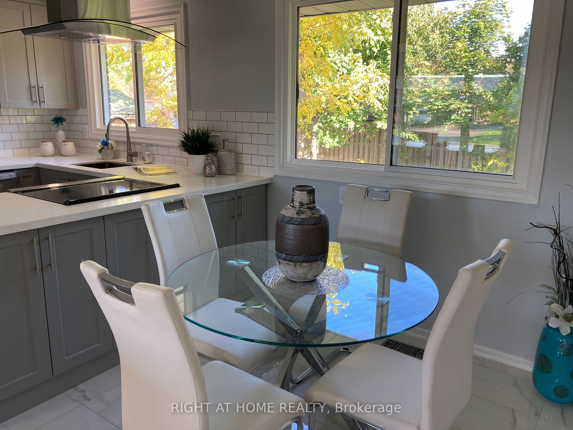 89 Greeningdon Drive