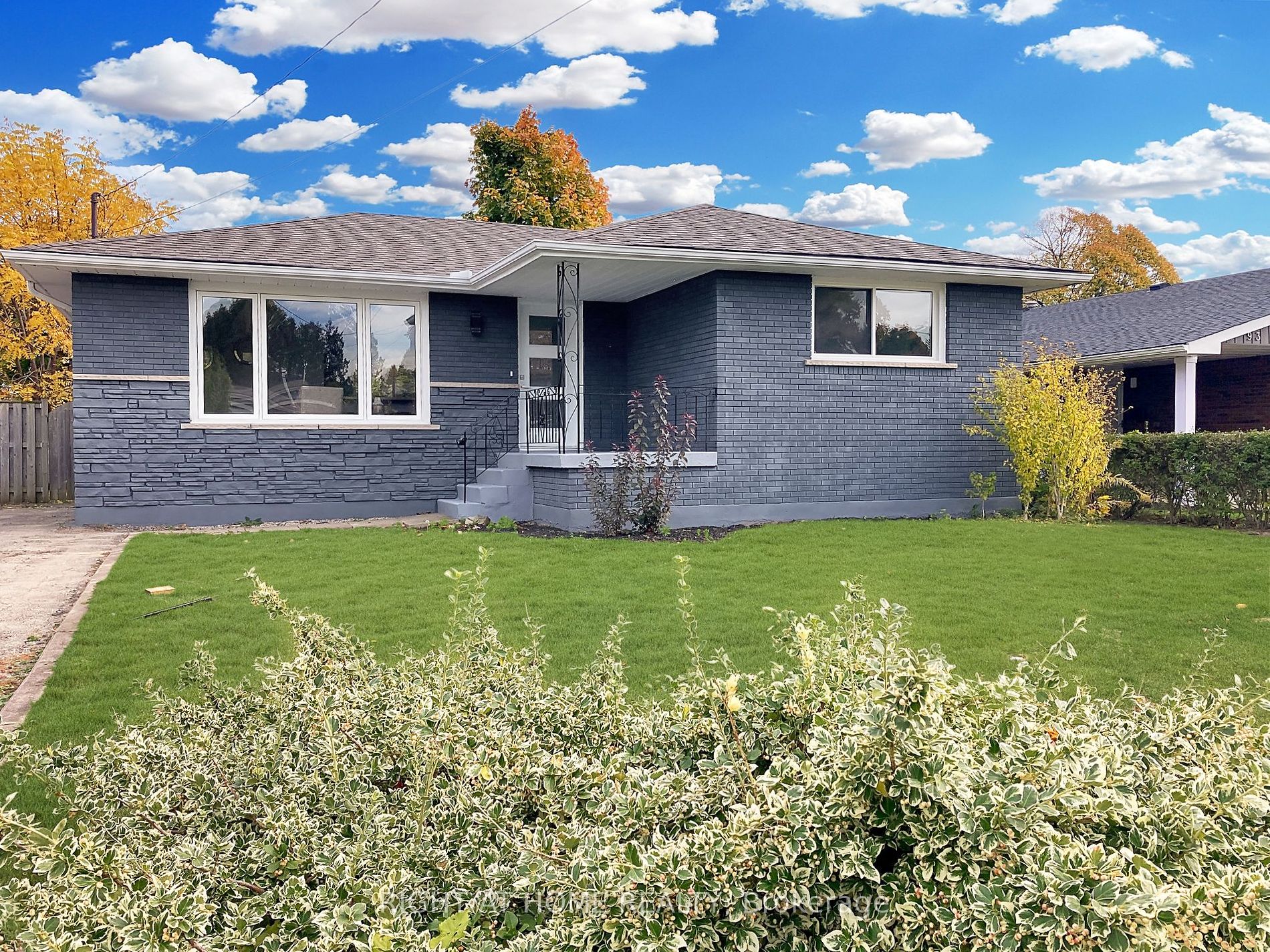 89 Greeningdon Drive