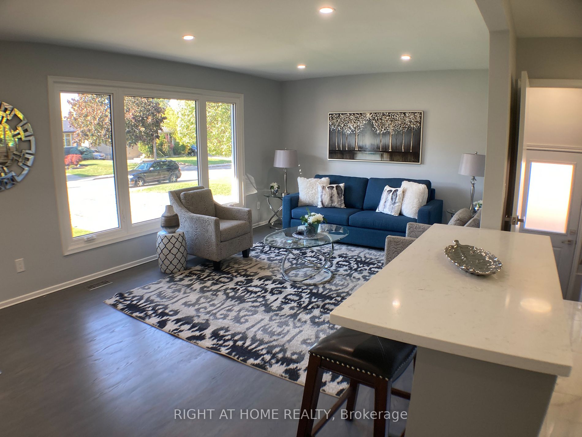 89 Greeningdon Drive