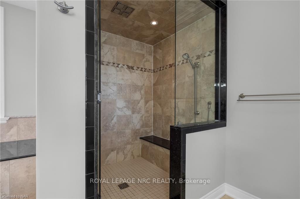 112 Watercrest Dr