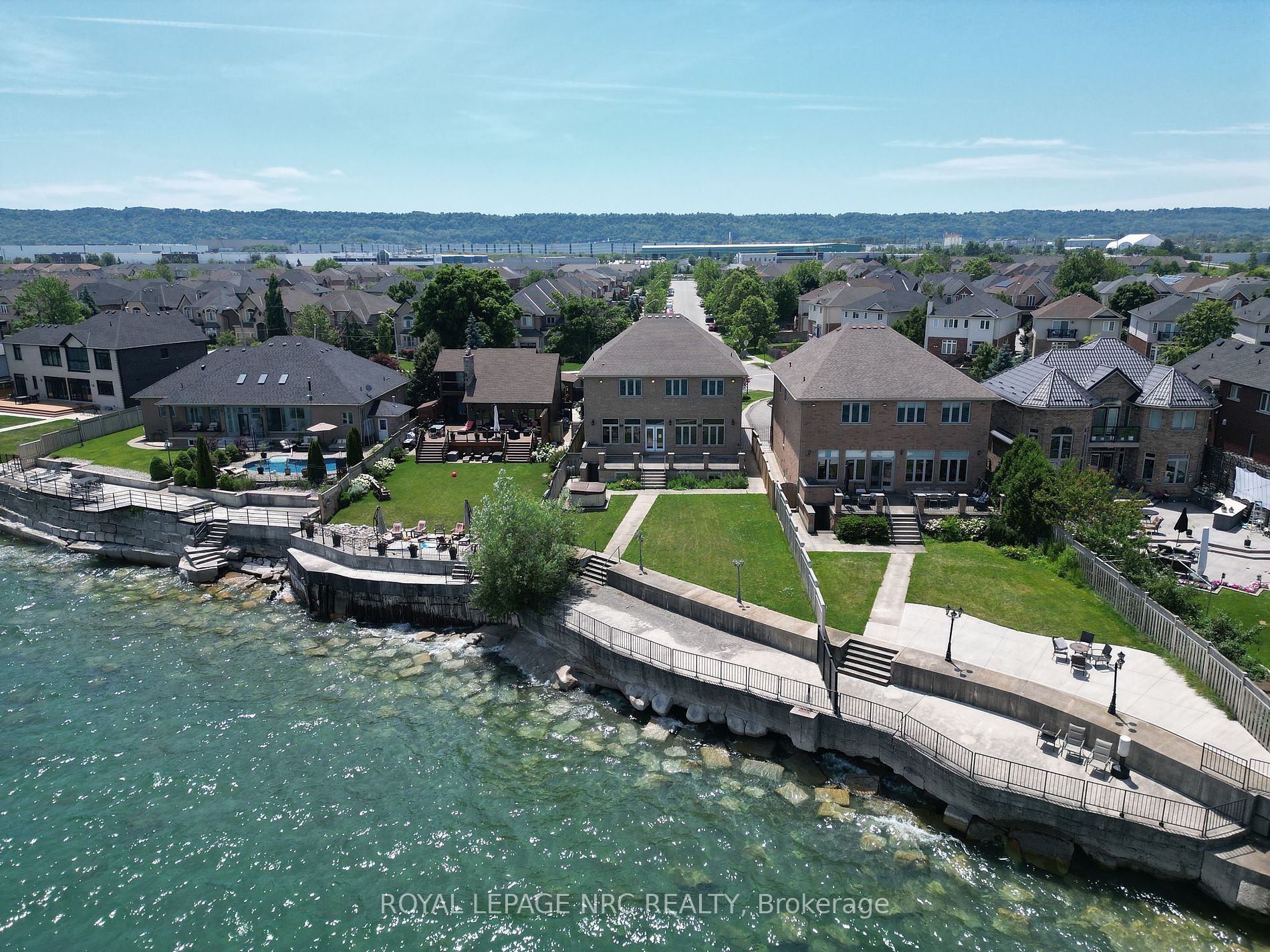 112 Watercrest Dr