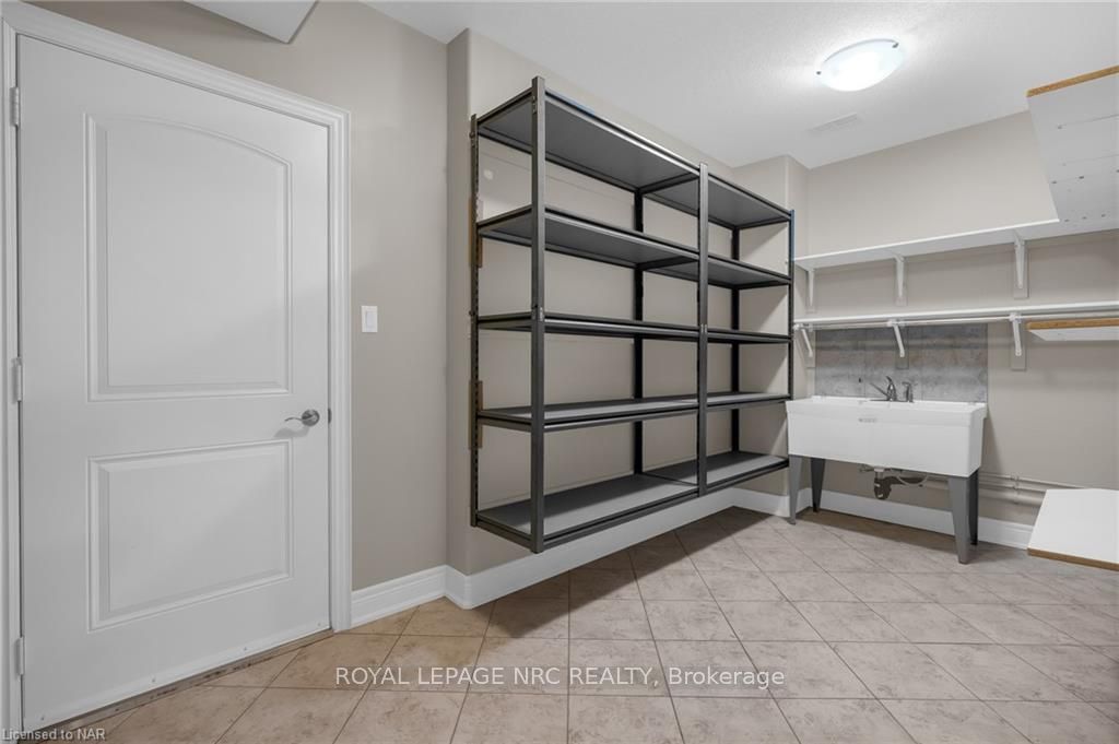 112 Watercrest Dr