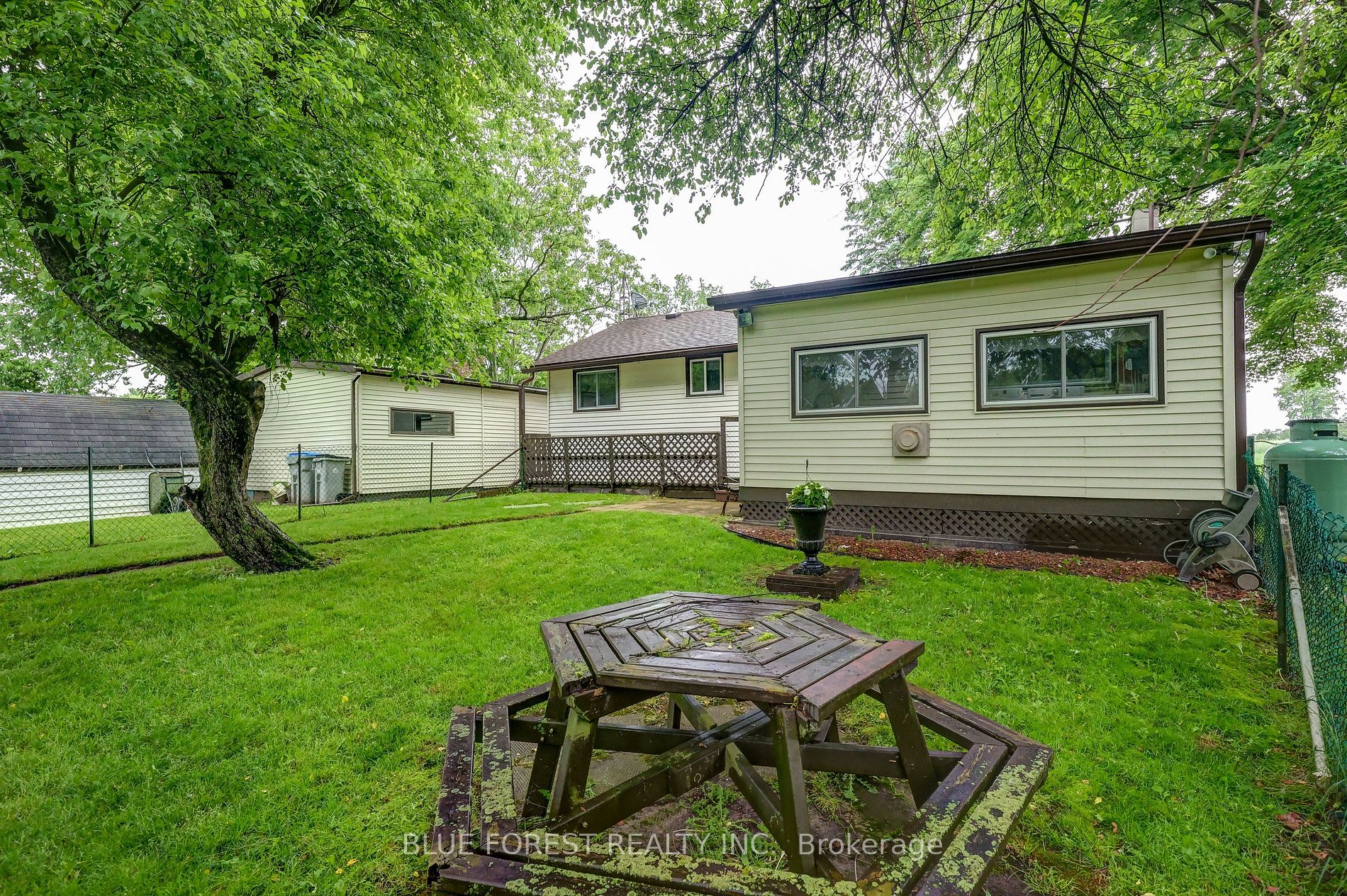 23014 Springwell Road