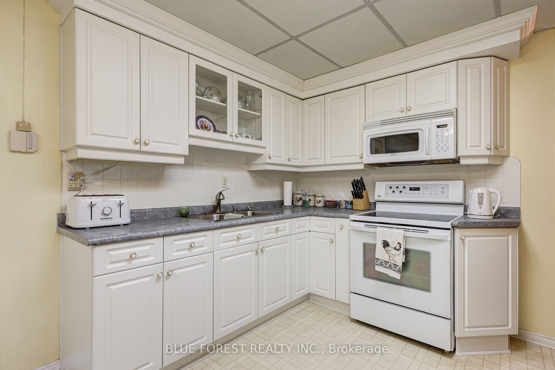 23014 Springwell Road