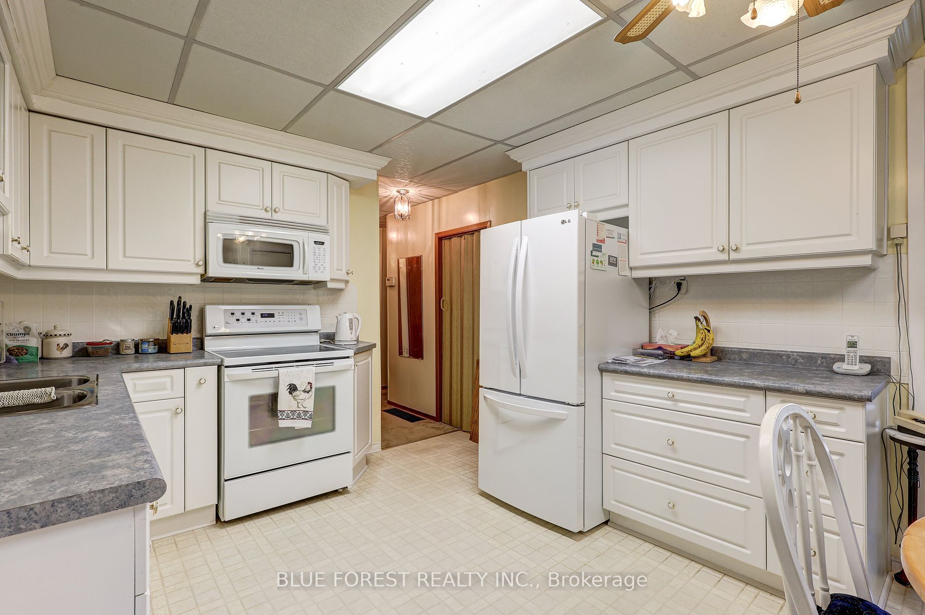 23014 Springwell Road