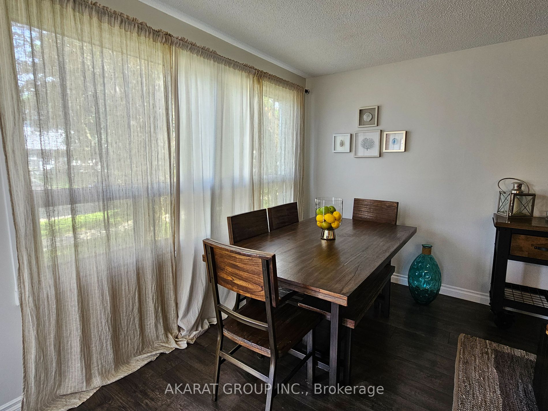 25 Pembroke Street N