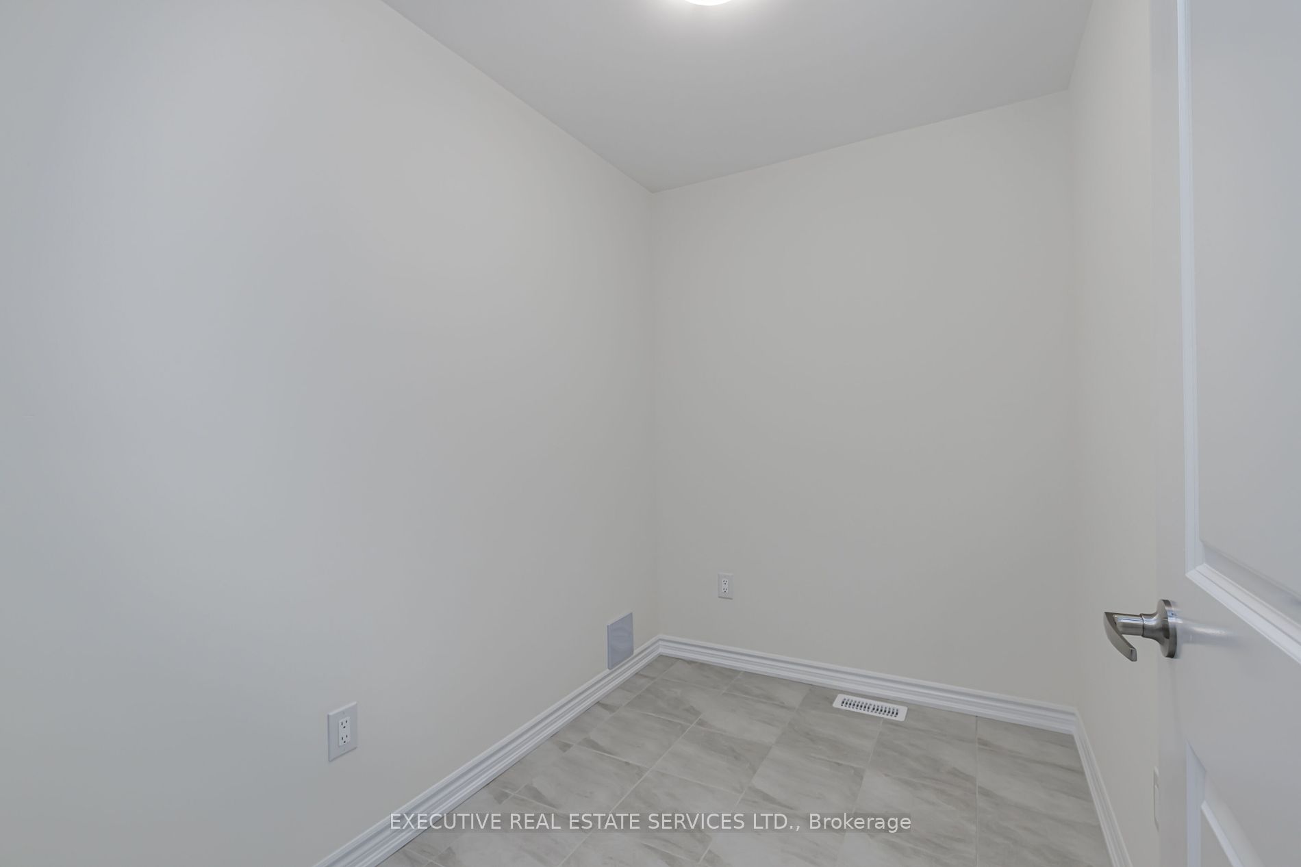 36 Hillcroft Way