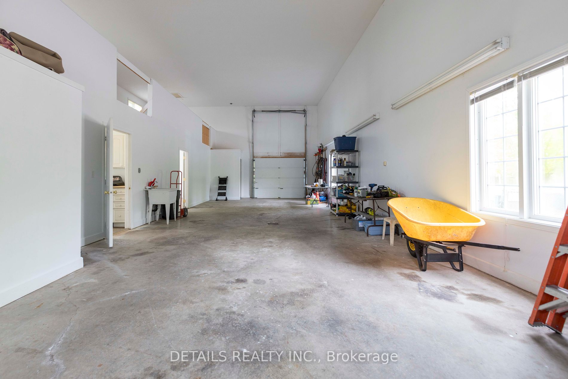 2573 Mitchell Street