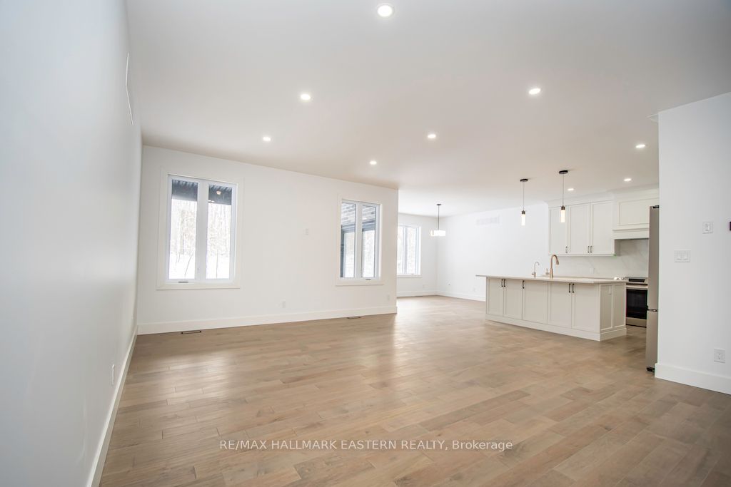 11 Maplewood Court